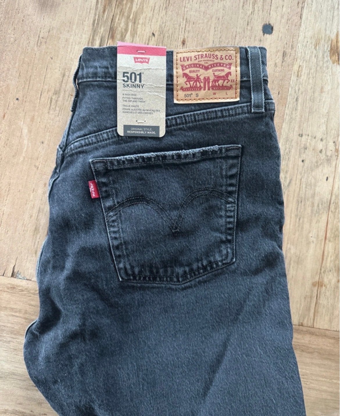 Nieuwe Levi's 501 Skinny Jeans W32 L28 - Zwart, Ophalen of Verzenden, Nieuw, Zwart, W30 - W32 (confectie 38/40)