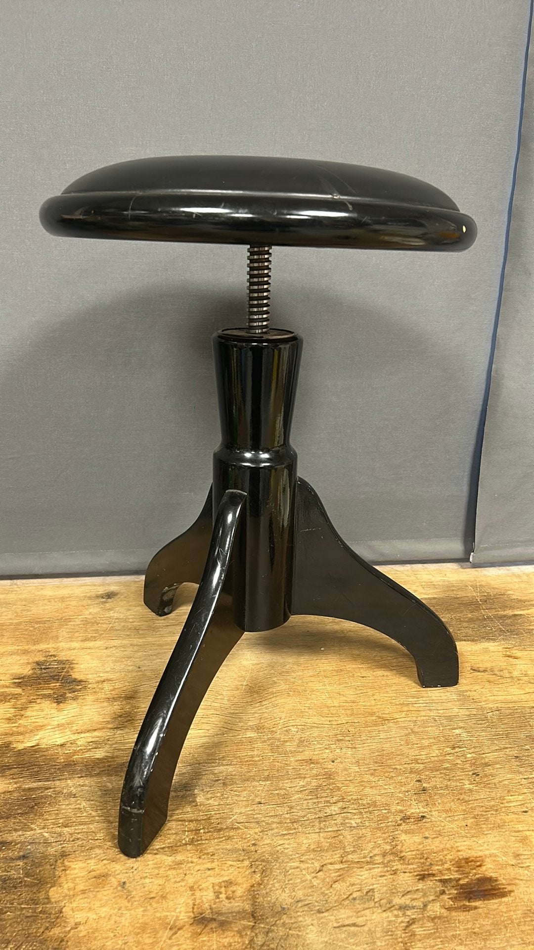 Piano krukje. Hoogte is 43 tot 58 cm hoog., Zwart, Overige typen, Ophalen of Verzenden, Zo goed als nieuw