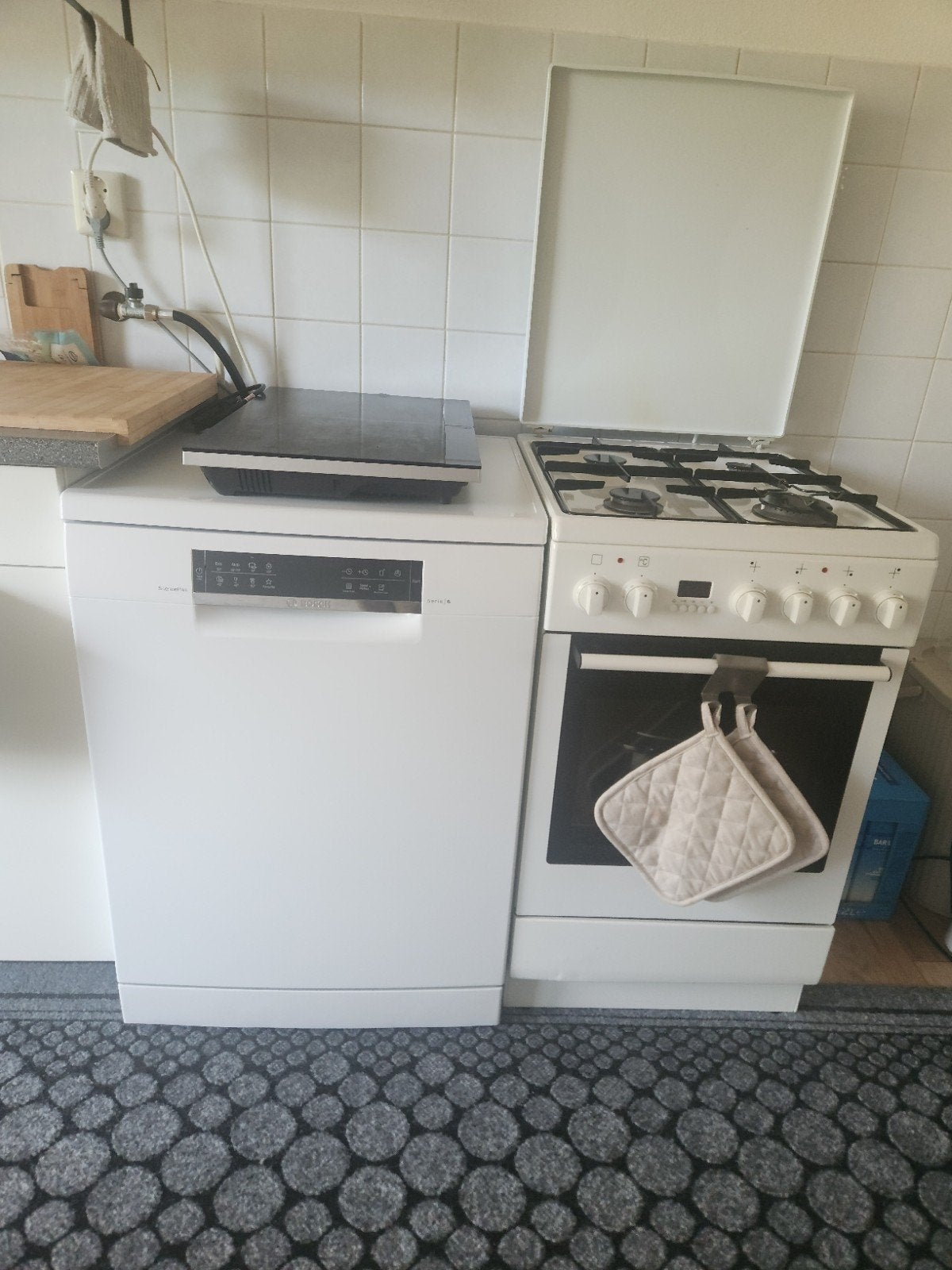 Gasfornuis te koop wegens verhuizing, Witgoed en Apparatuur, Fornuizen, Gebruikt, Gas, 85 tot 90 cm, 4 kookzones