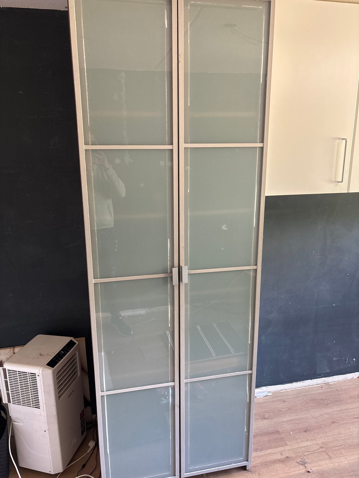 Kledingkast met legplanken en lampje - Gratis af te halen, Ophalen, 200 cm of meer, 50 tot 100 cm, Zo goed als nieuw