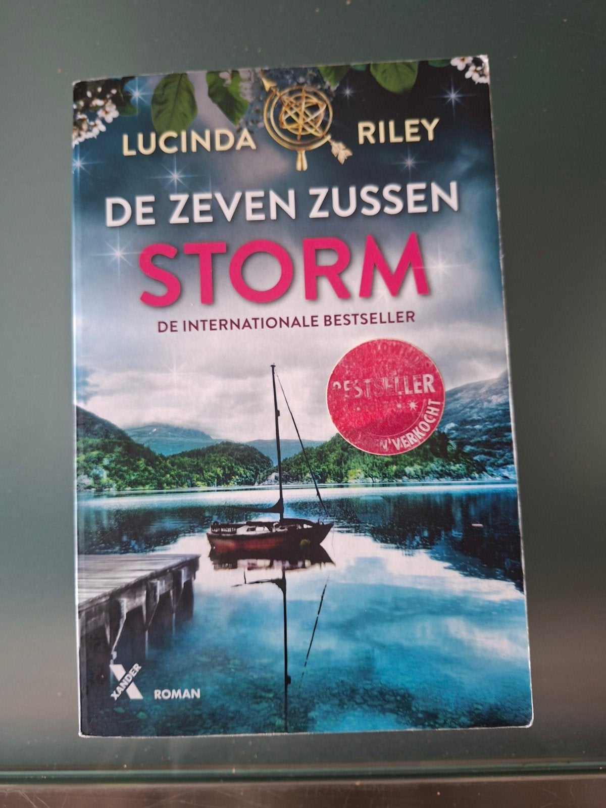 de zeven zussen STORM, LUCINDA RILEY ruilen voor ZON of.., Boeken, Ophalen, Gelezen