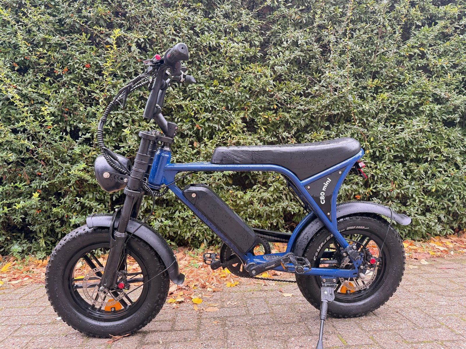 C80 Mini E-bike met luxe zadel en hydraulische remmen, Ophalen, Zo goed als nieuw, 50 km per accu of meer, Overige merken