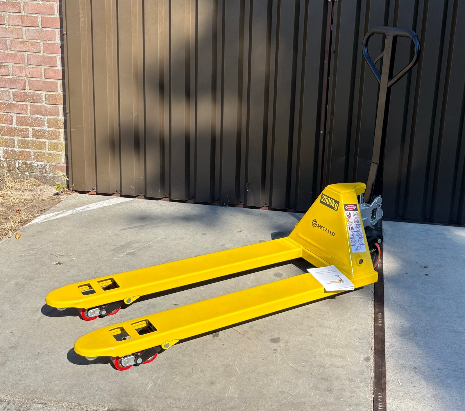 Nieuwe gele Metallo pompwagen - 2500kg capaciteit, Ophalen