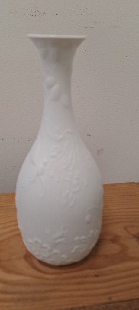 vaasje Kaiser porselein wit vaasje biscuit gebakken, Overige materialen, Met patroon/structuur, Wit, Ophalen of Verzenden