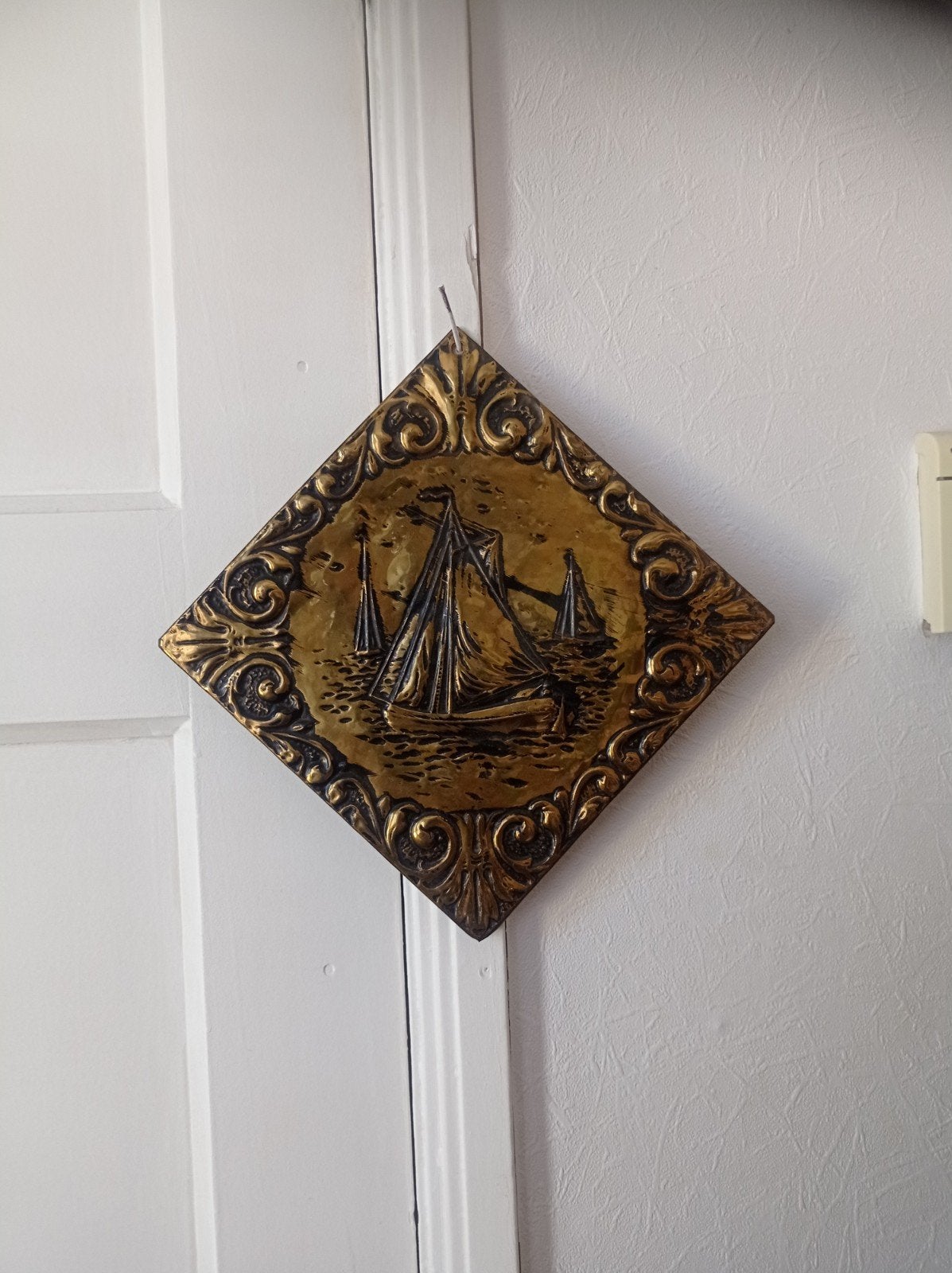 vintage ruitvormig messing of koperen wandbord me, Ophalen of Verzenden