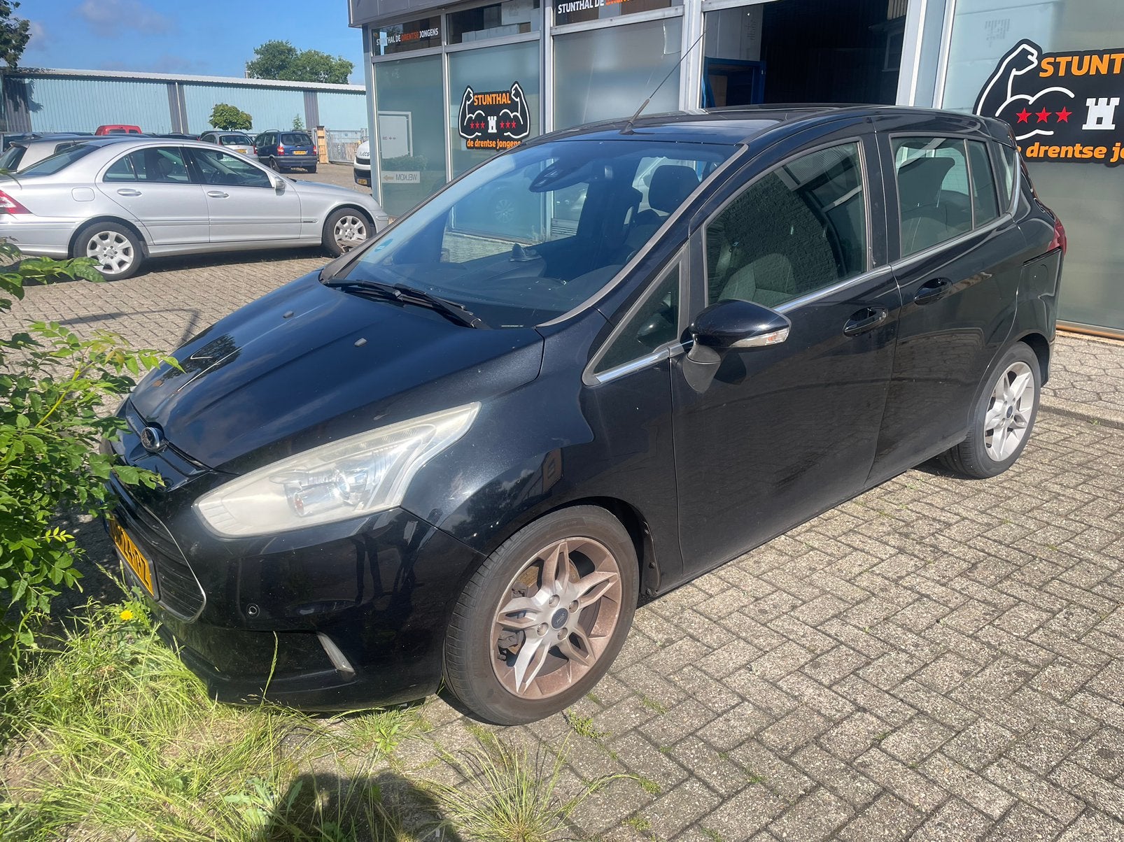 Ford B-Max 1.0 Ecoboost 92KW/125PK 2014 Zwart, Auto's, Ford, Voorwielaandrijving, 125 pk, 750 kg, Zwart