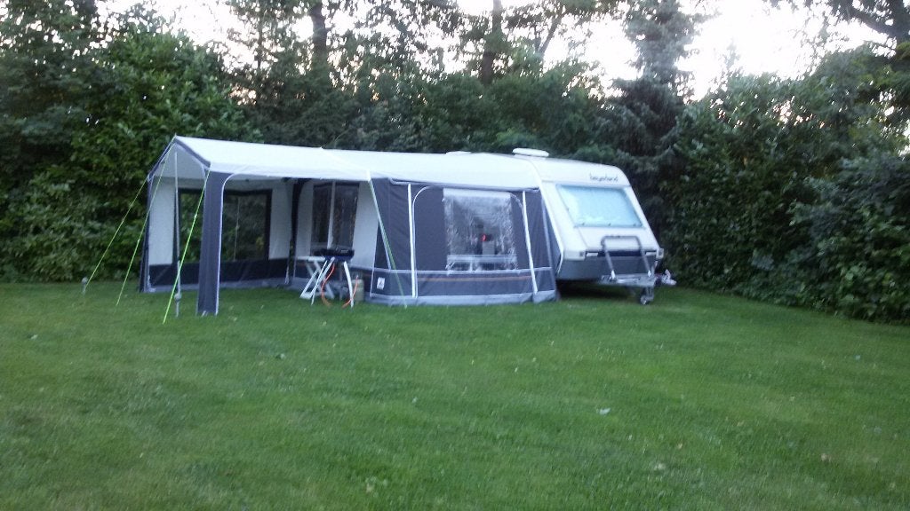 caravan Beyerland, Caravans en Kamperen, Standaardzit, Omvormbare zithoek, Particulier, Tot 4 meter