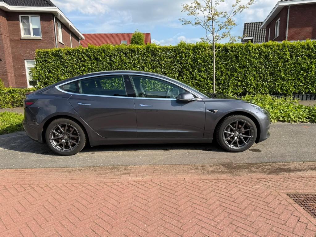 Tesla Model 3 Long Range AWD | Trekhaak | AP, Auto's, Tesla, Particulier, Model 3, 360° camera, 4x4, ABS, Achteruitrijcamera, Adaptieve lichten