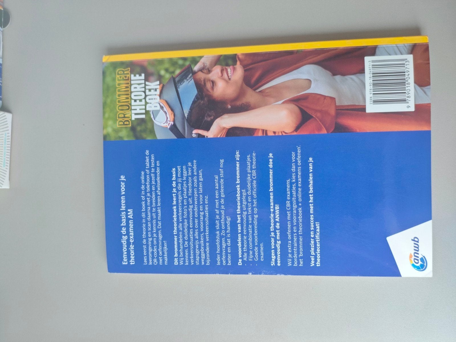 ANWB Brommer Theorieboek - Leer voor je AM rijbewijs, Ophalen of Verzenden, Zo goed als nieuw, Algemeen, ANWB