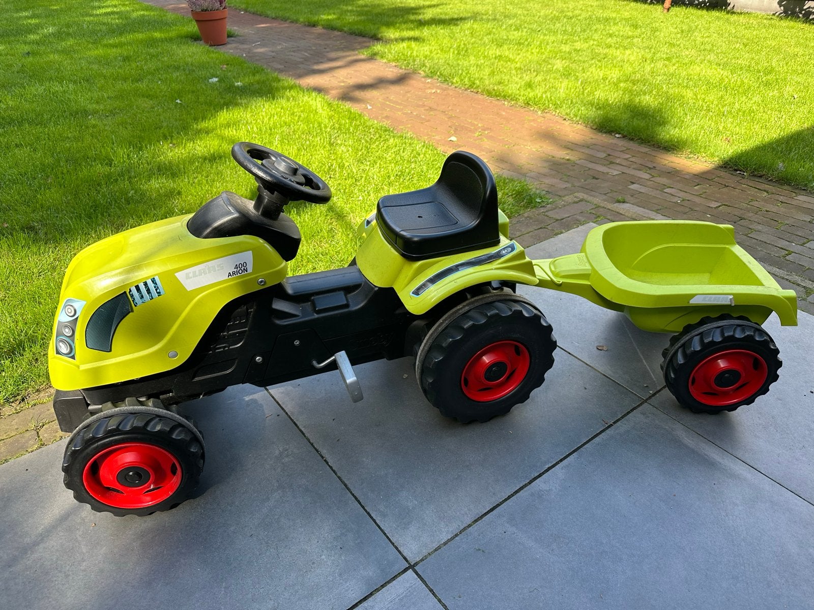 Claas Arion 400 traptractor met aanhanger, Ophalen, Gebruikt, Trapvoertuig