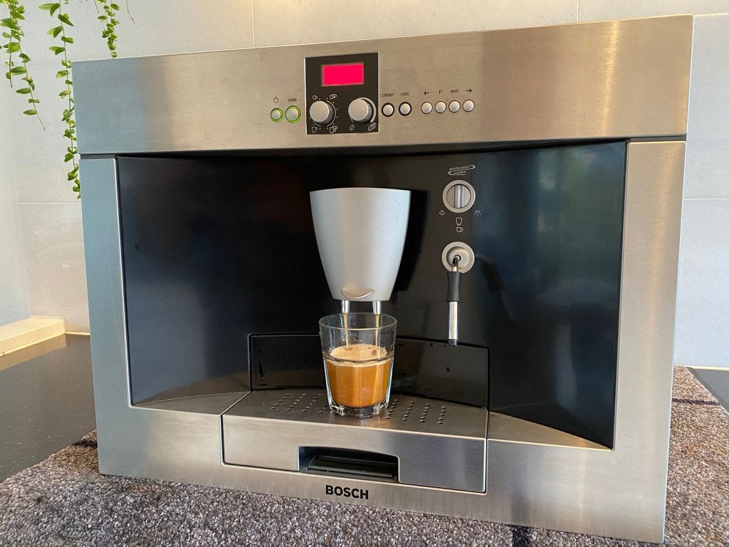 Siemens/Bosch/Neff inbouw 8 md garantie inruil mogelijk ., Ophalen, Gemalen koffie, 10 kopjes of meer, Koffiemachine