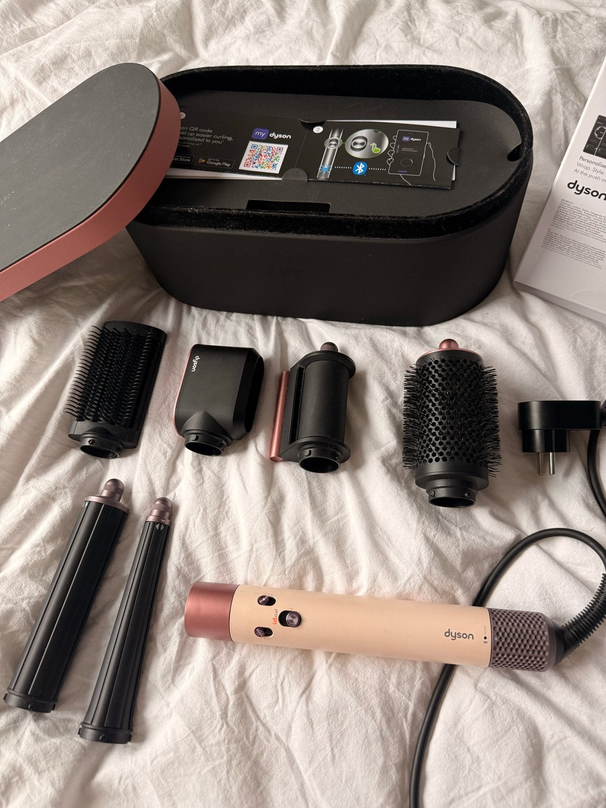 Dyson Airwrap ID Straight + Wavy met accesoires, Witgoed en Apparatuur, Ophalen, Zo goed als nieuw, Haarverzorging