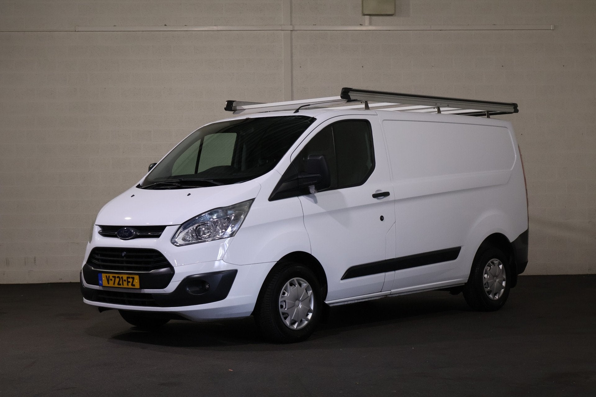 Ford Transit Custom 2.2 TDCI L1 H1 Airco Imperiaal Trekhaak, Voorwielaandrijving, Euro 5, Gebruikt, 4 cilinders