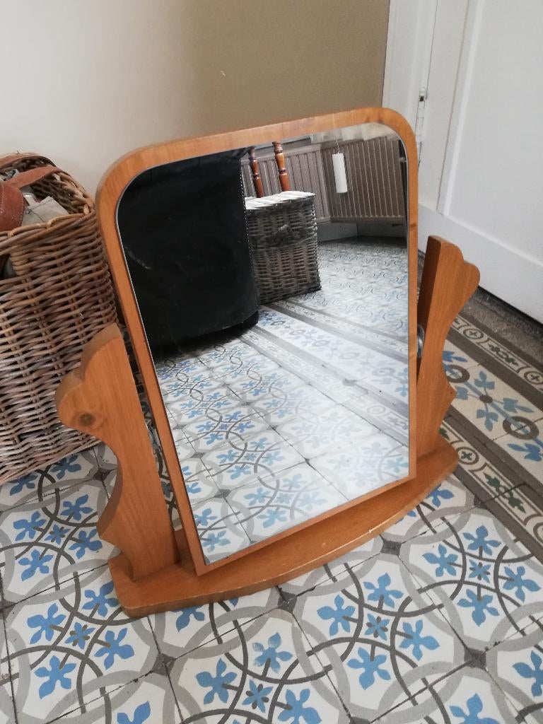 Handige vintage kapspiegel, zo op tafel of kastje 54x54cm, Huis en Inrichting, Woonaccessoires | Spiegels, Ophalen, Zo goed als nieuw