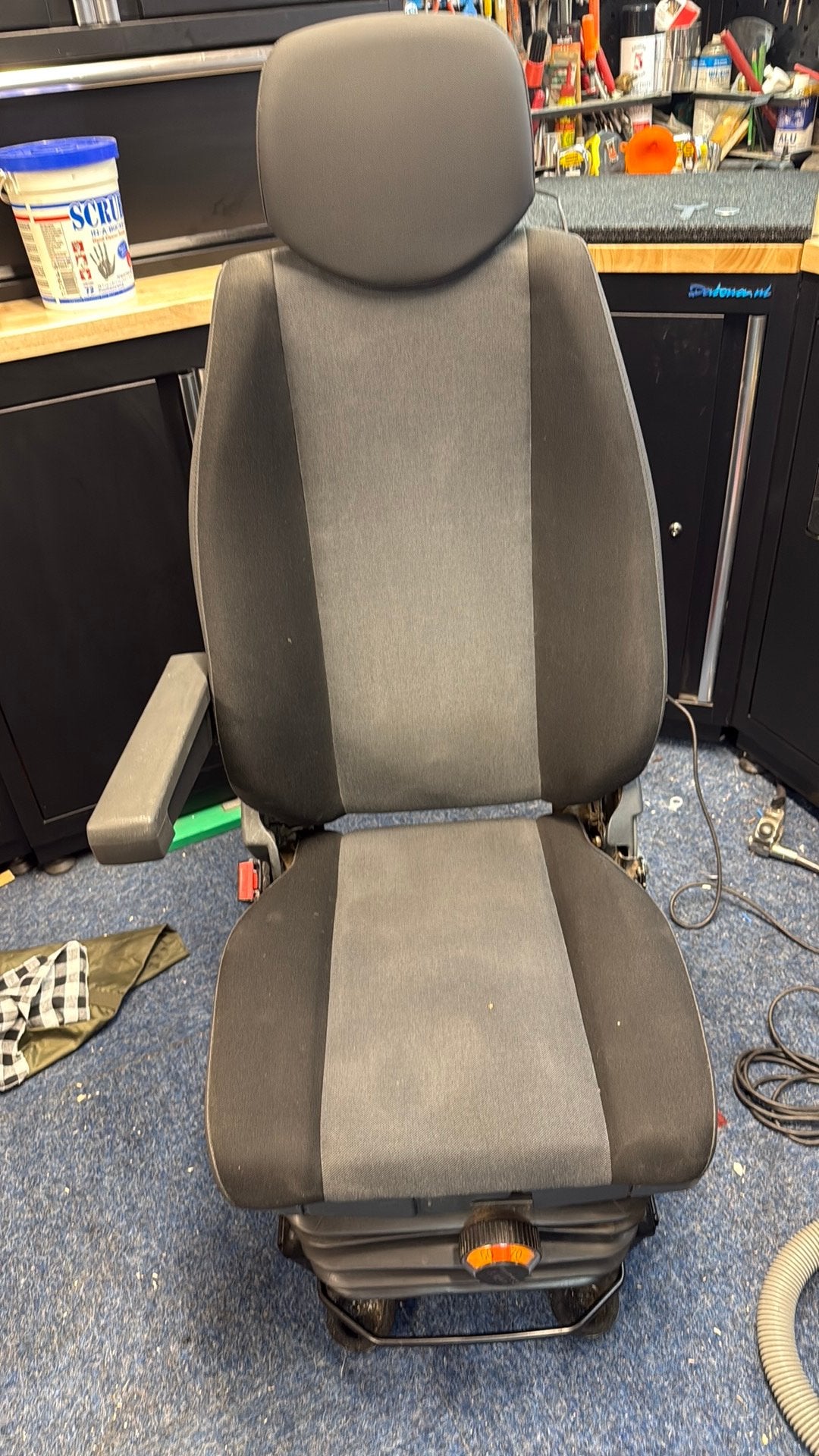 Stoel met veering. Gezondheids stoel, Auto-onderdelen, Interieur en Bekleding, Ophalen of Verzenden, Gebruikt, Renault