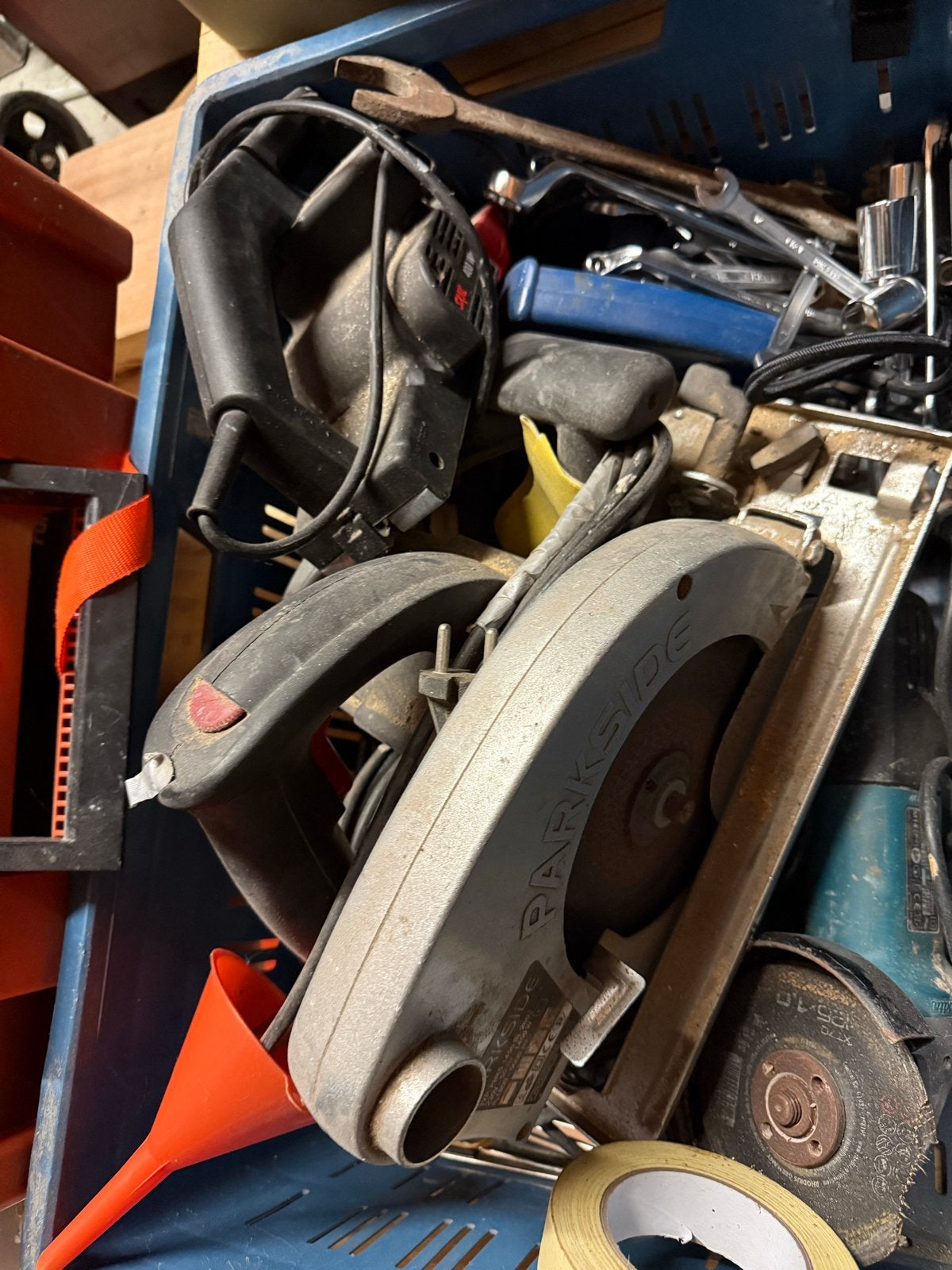 Foto 3 van Diverse gereedschap: schaaf, flex, multitool, cirkelzaag
