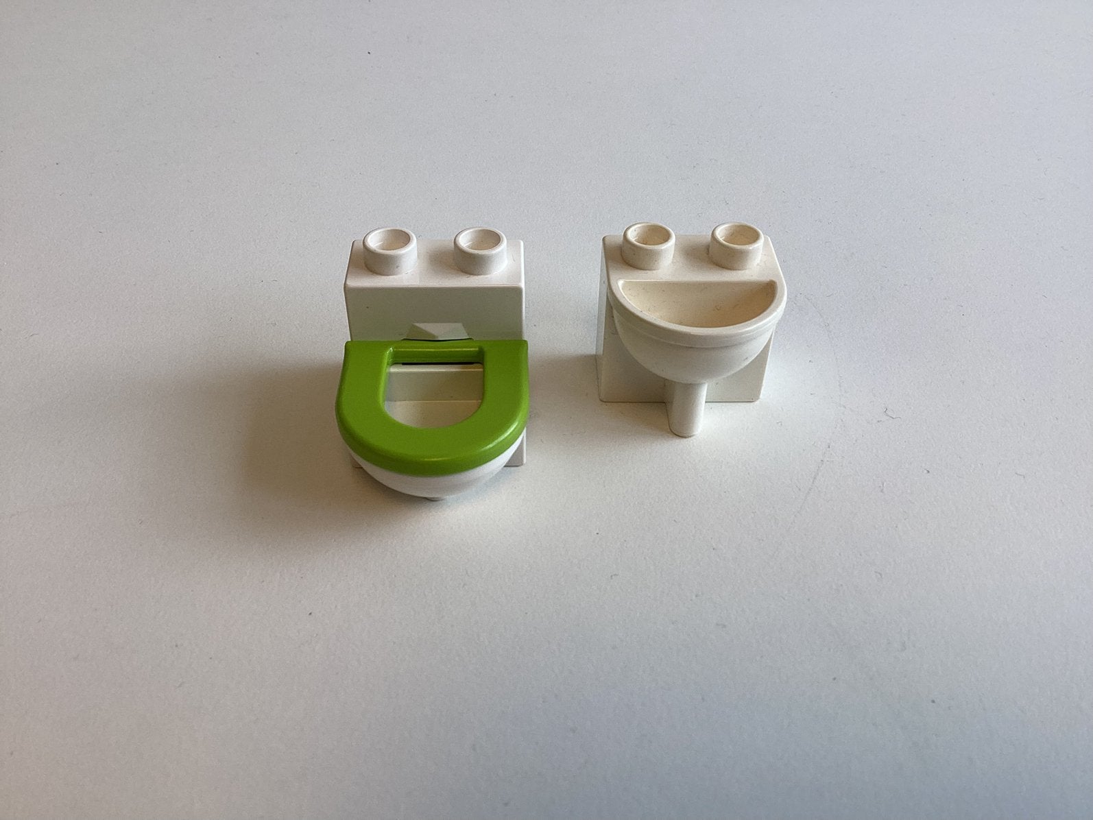 Duplo toilet met wasbak, Ophalen of Verzenden, LEGO System A/S, Product.compliance@LEGO.com, Aastvej 1, 7190 Billund, Denemarken