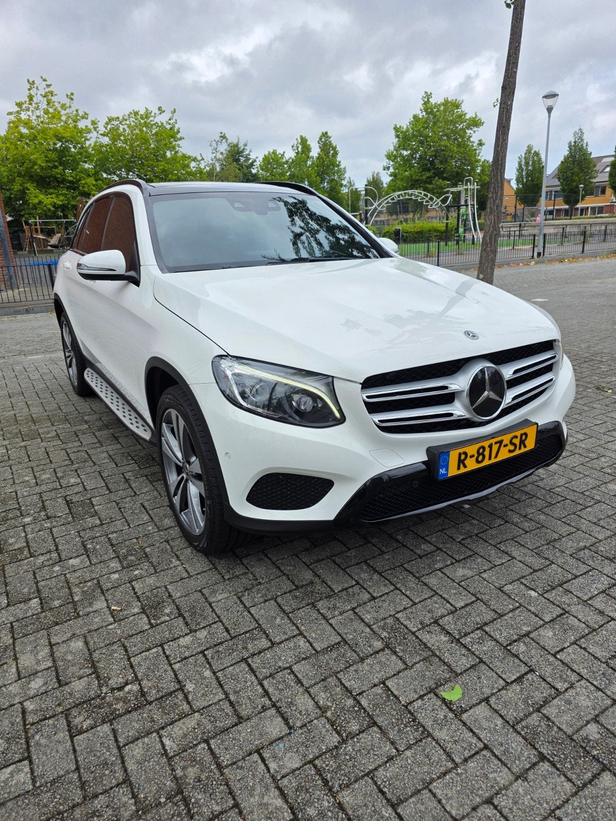 Mercedes-Benz GLC 250 211pk 4MATIC 9G-TRONIC 2018 Wit, Auto's, Automaat, 4 cilinders, Wit, 14 km/l