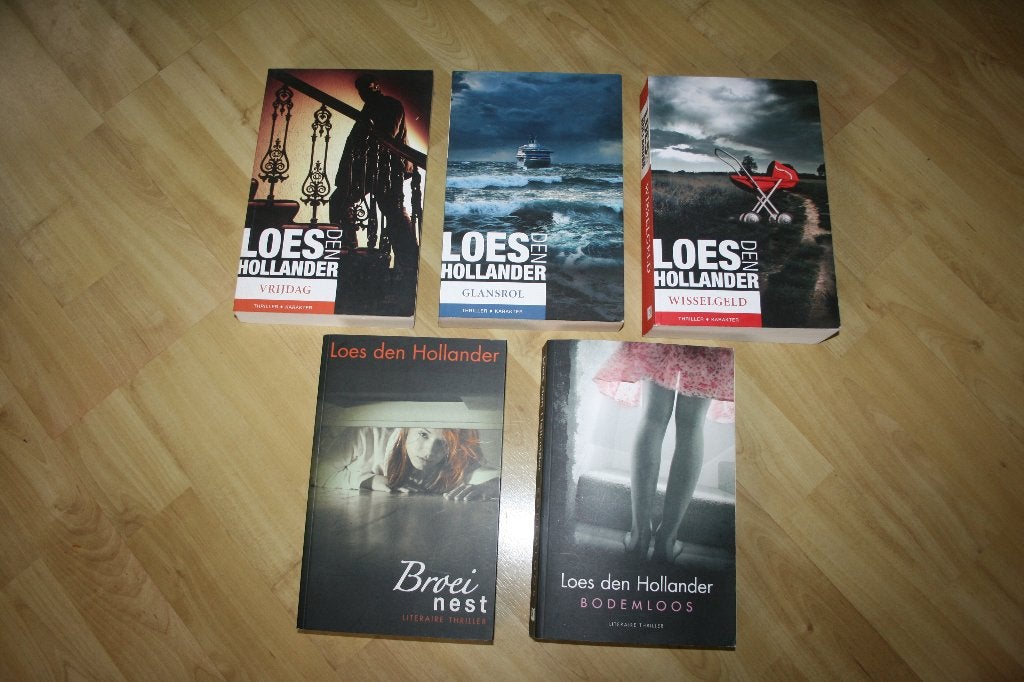 Boeken Loes den Hollander - 2,50 per stuk, Ophalen of Verzenden, Gelezen