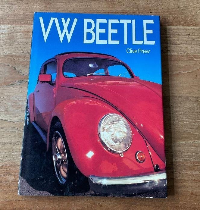 VW Beetle autoboek volkswagen kever Engels boek, Boeken, Ophalen of Verzenden, Zo goed als nieuw, Overige vervoermiddelen