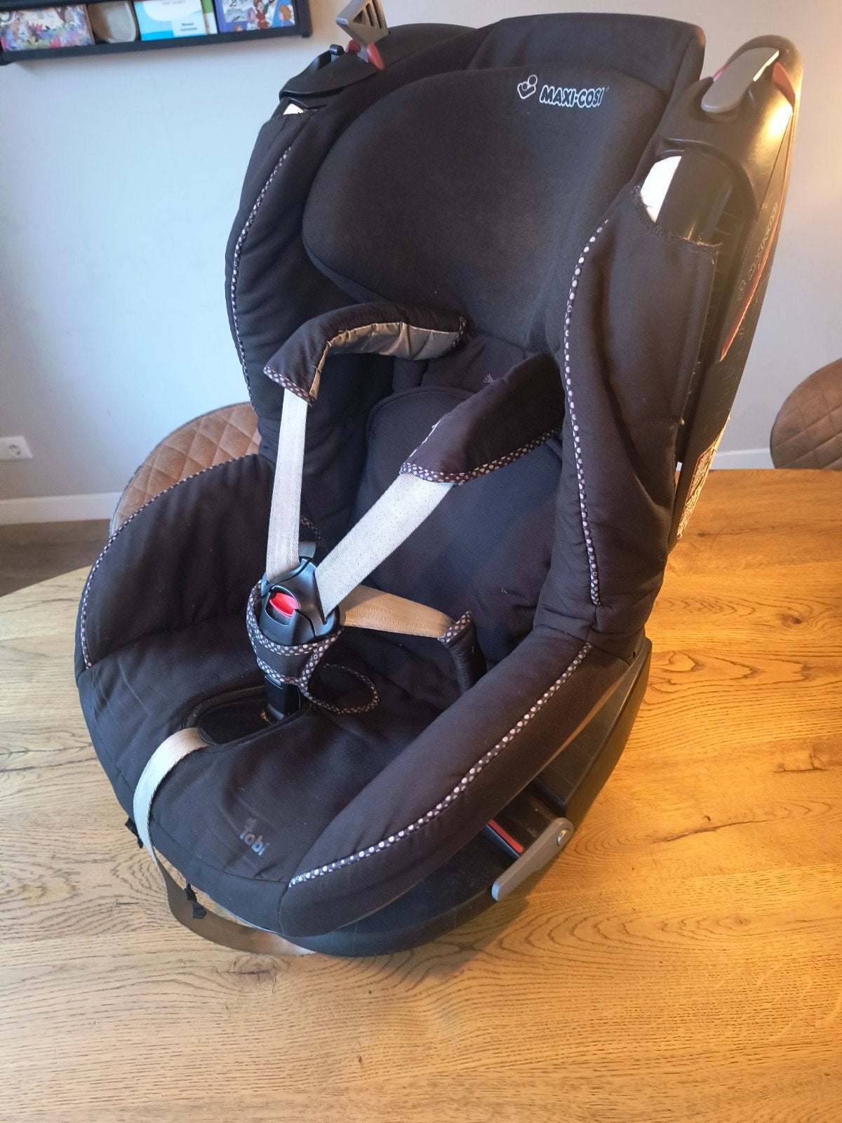 Maxi-Cosi Tobi autostoel - Bevestiging met autogordel, Ophalen, Verstelbare rugleuning, 9 t/m 18 kg, Maxi-Cosi