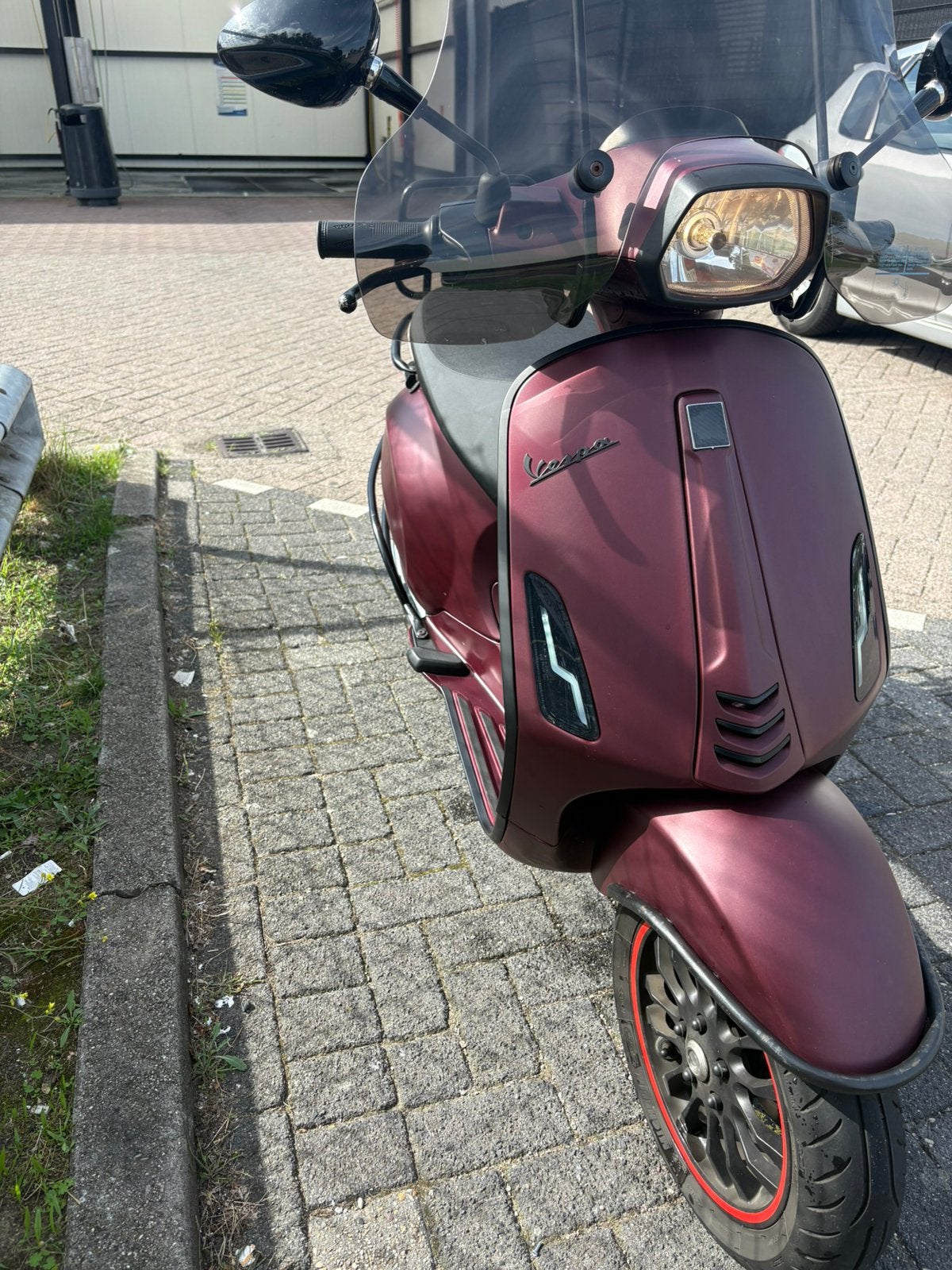 Vespa sprint, Ophalen, Zo goed als nieuw, Benzine, Vespa