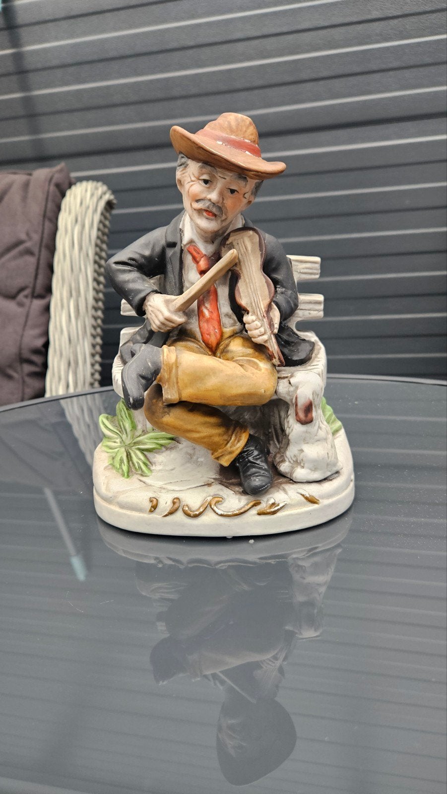Vintage Porseleinen Figuur: Man met Viool en Hond, 22cm, Antiek en Kunst, Ophalen of Verzenden