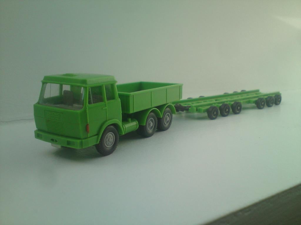 Wiking hanomag henschel ballastrekker met cullemeyer roller, Ophalen of Verzenden, Gebruikt, Bus of Vrachtwagen, Wiking