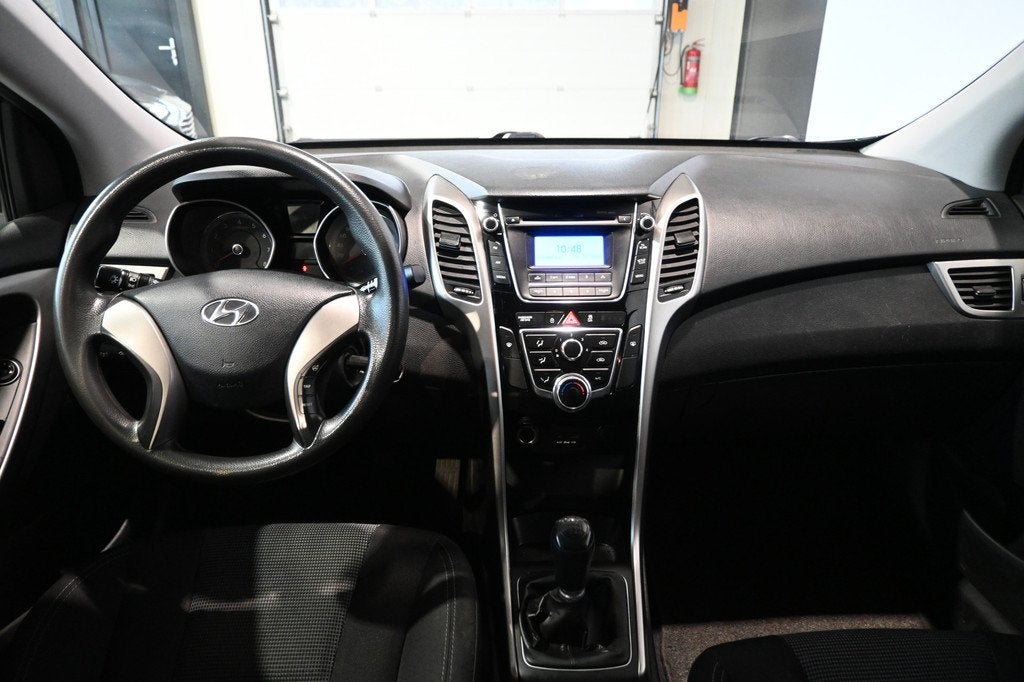Hyundai i30 1.4i i-Drive Airco Elektrisch Pakket! All in Pri, Auto's, Hyundai, Voorwielaandrijving, Gebruikt, 4 cilinders, Zwart