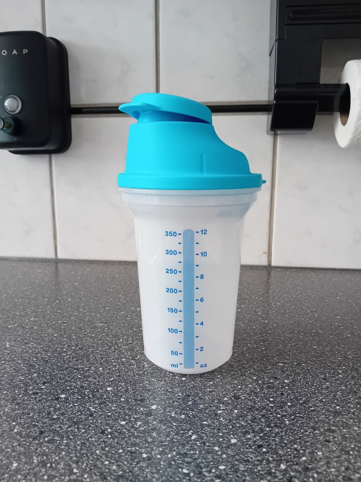 Tupperware Shaker en Lunchbox met vakken, Ophalen of Verzenden