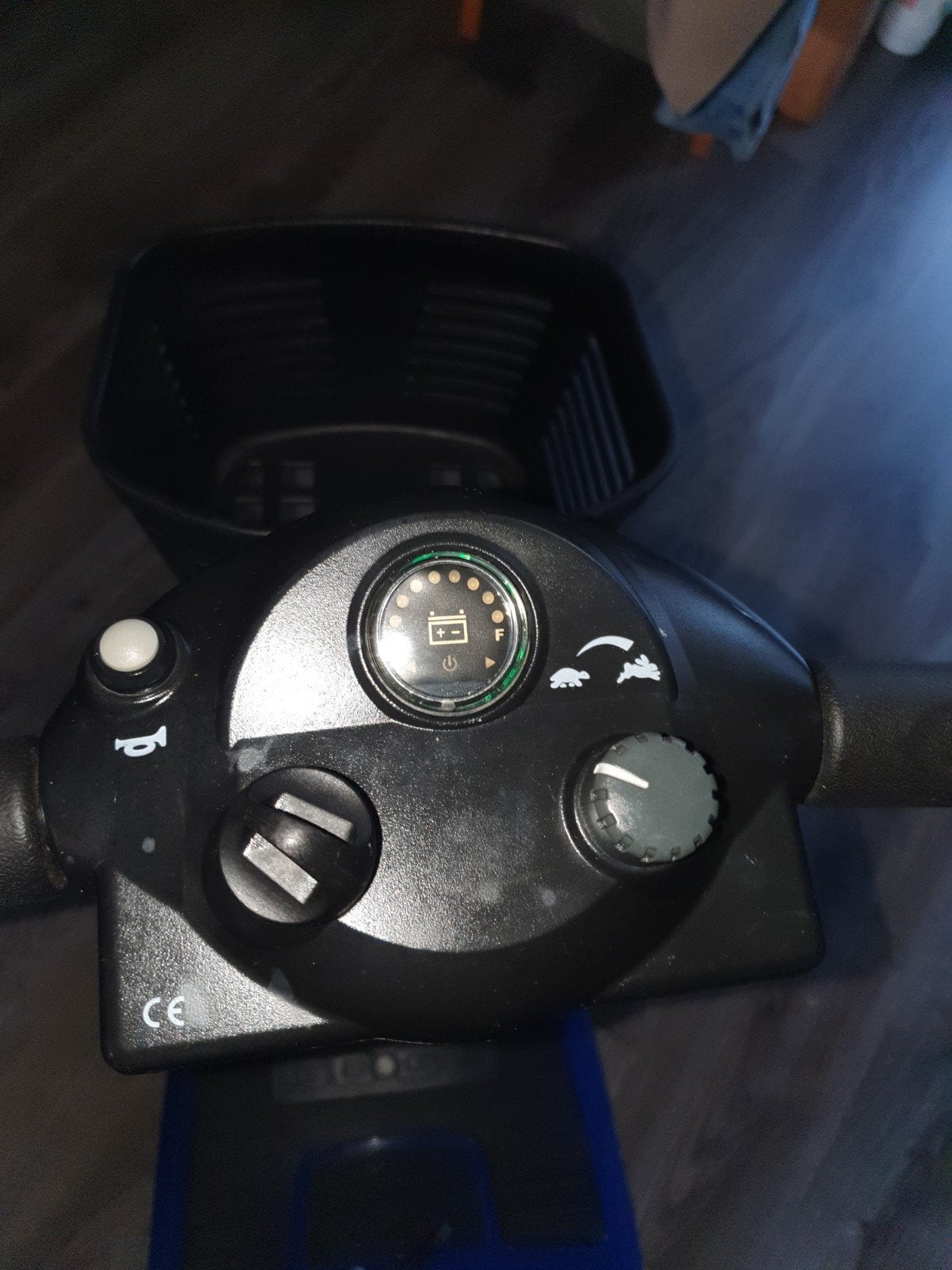 zeer nette gogo ultra x scootmobiel, Ophalen, Zo goed als nieuw, 15 km of minder, 10 km/u of minder