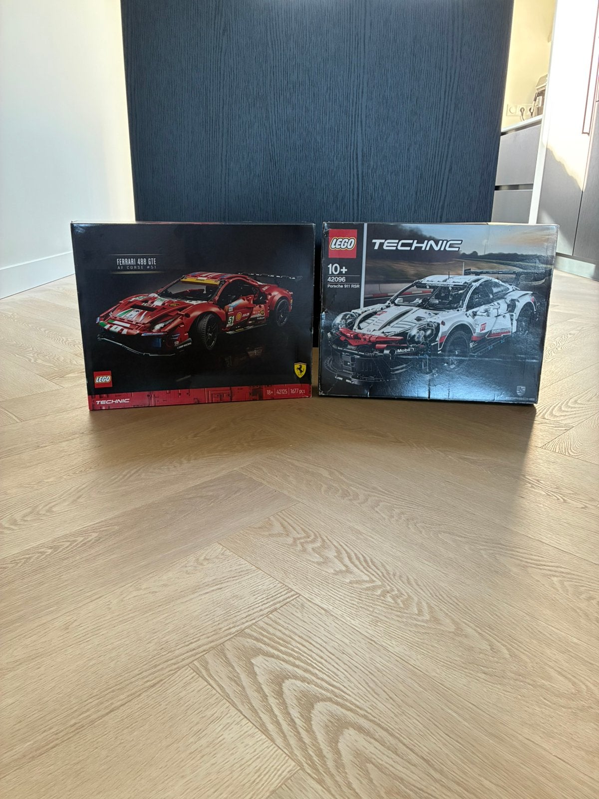 Lego 42096 en Ferarri 488 GTE, Kinderen en Baby's, Ophalen of Verzenden, Zo goed als nieuw