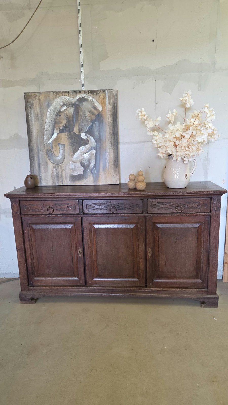 donker houten lage kast, Huis en Inrichting, Kasten | Dressoirs, Ophalen of Verzenden, 25 tot 50 cm