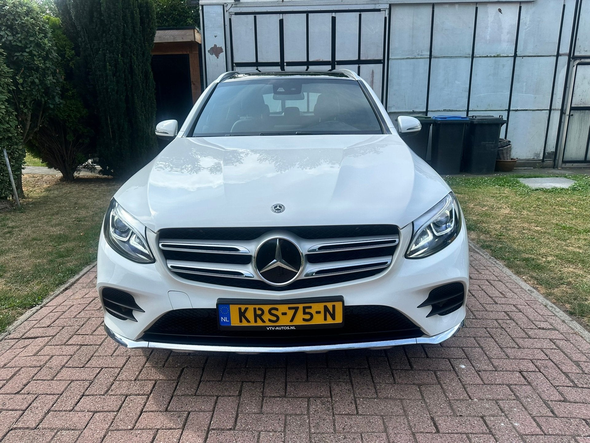 Mercedes-Benz GLC-klasse 250 4MATIC AMG Pano Distronic, Auto's, Dealer onderhouden, 15 km/l, Gebruikt, 4 cilinders
