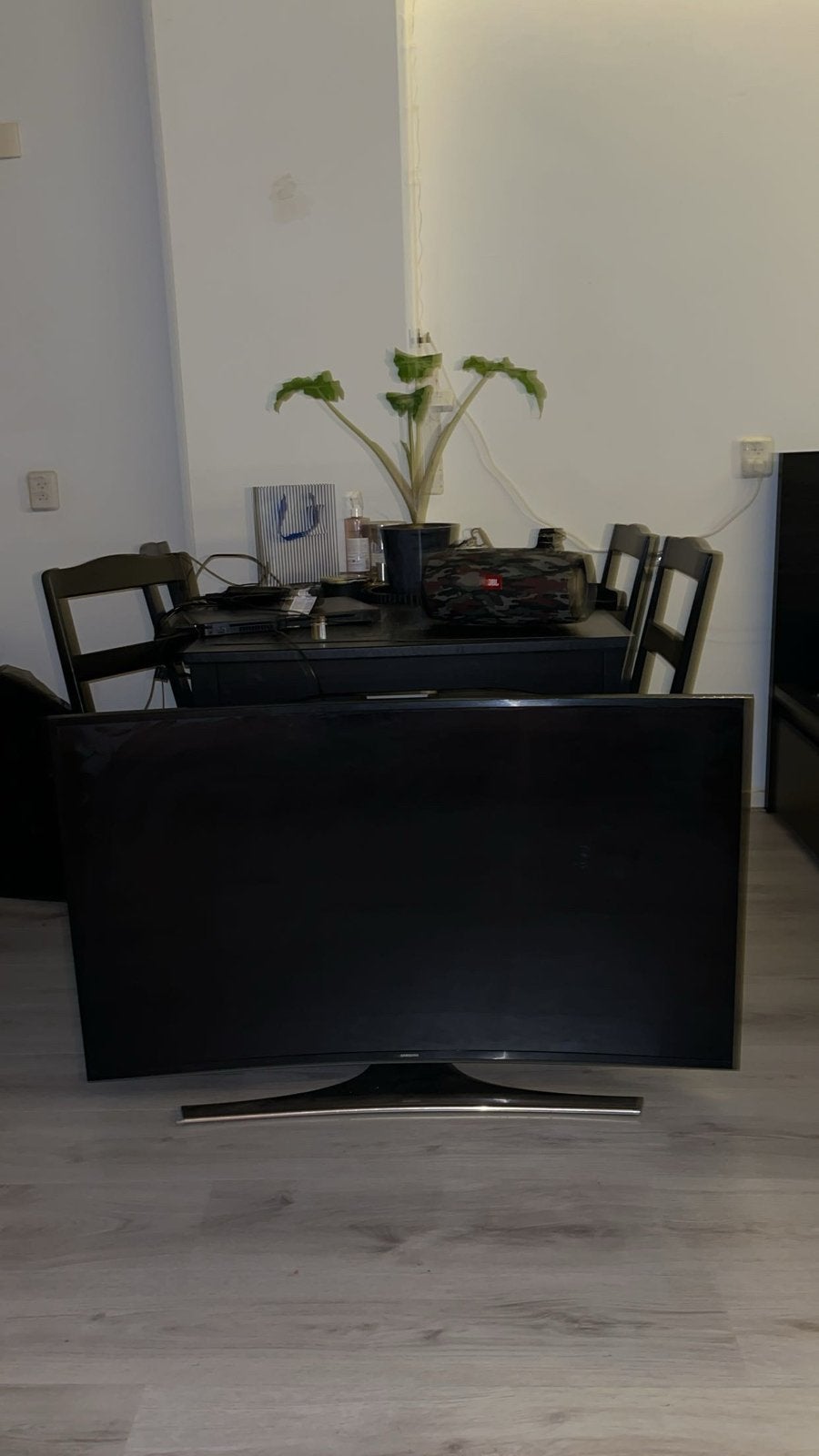 Foto 2 van Samsung 4K CURVE UHD Smart TV 48inch UE48JU6500W