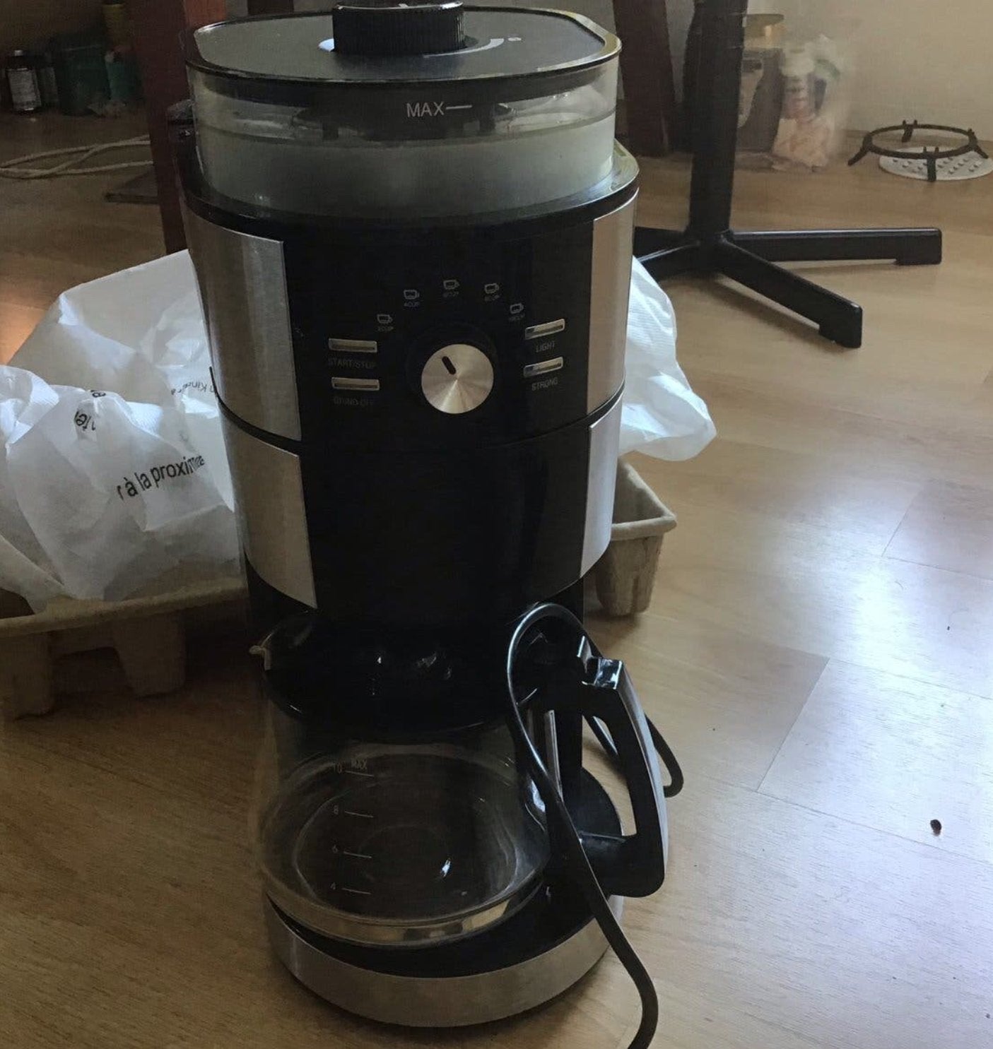Zo goed als nieuwe koffiemachine met bonenmaler, Witgoed en Apparatuur, Koffiemachine, Zo goed als nieuw, 4 tot 10 kopjes, Koffiebonen