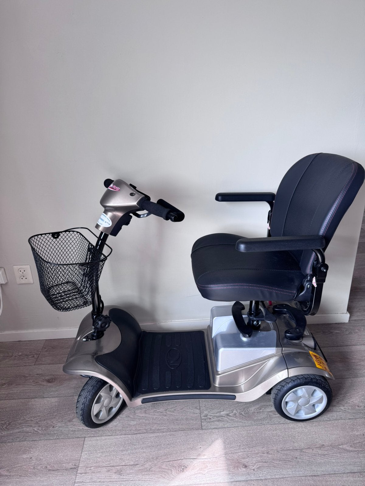 Kymco ForU scootmobiel (2023) – Zo goed als nieuw, Diversen, Brommobielen en Scootmobielen, Ophalen, 10 km/u of minder, Kymco