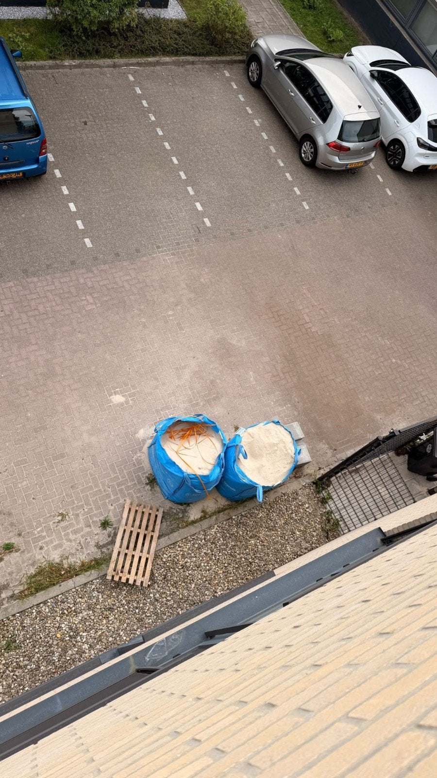 GRATIS: Twee big bags met zand, Ophalen, Gebruikt, Ophoogzand