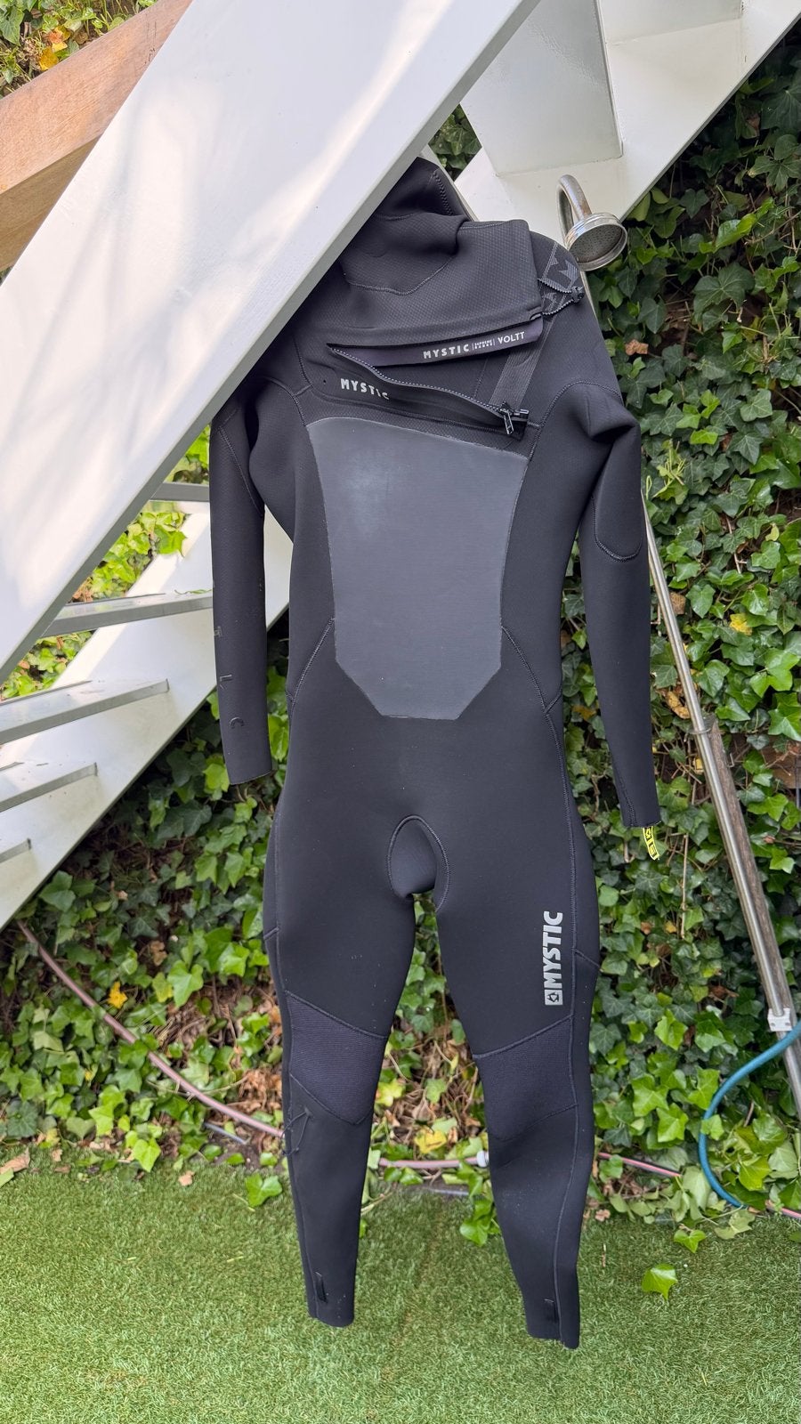 Mystic Vollt Winter Wetsuit 6/4/3 - Zo goed als nieuw hooded, Wetsuit, Zo goed als nieuw, Dame of Heer, Info@mystic.nl