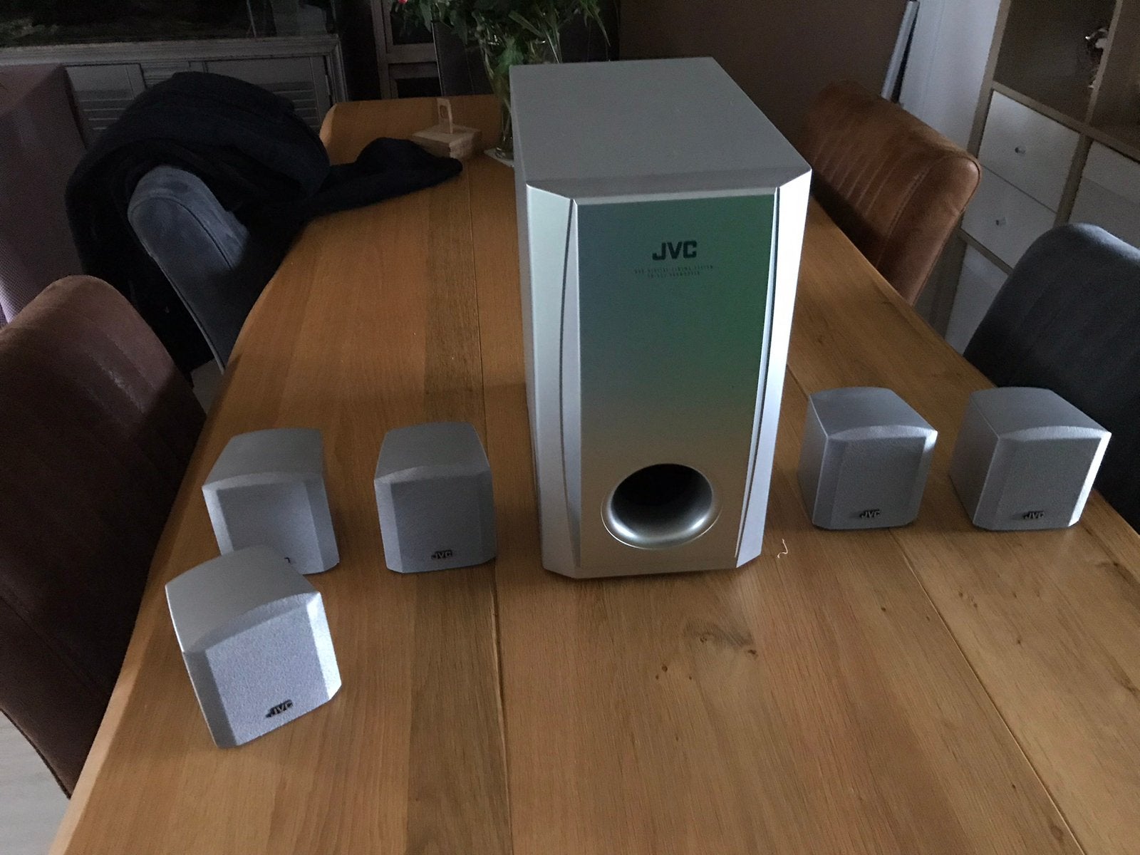 JVC subwoofer en vijf satellietluidsprekers., Audio, Tv en Foto, Luidsprekers, Subwoofer, JVC, Ophalen of Verzenden, Zo goed als nieuw