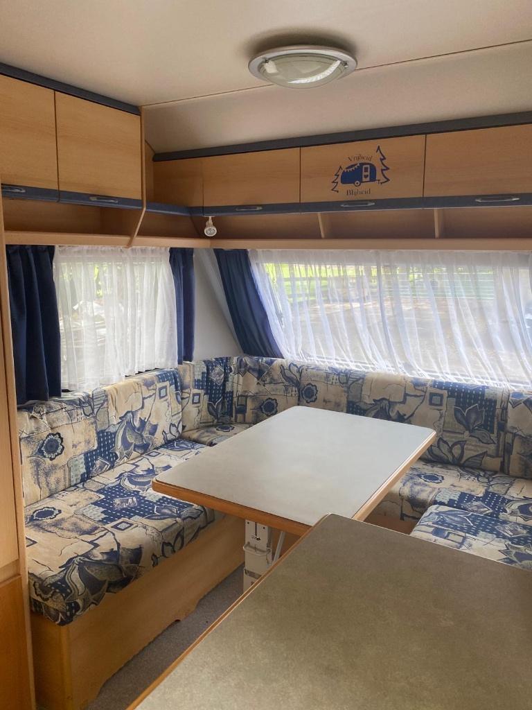 Caravan Eifelland 350, Rondzit, 500 - 750 kg, Tot 4 meter, Tot en met 2