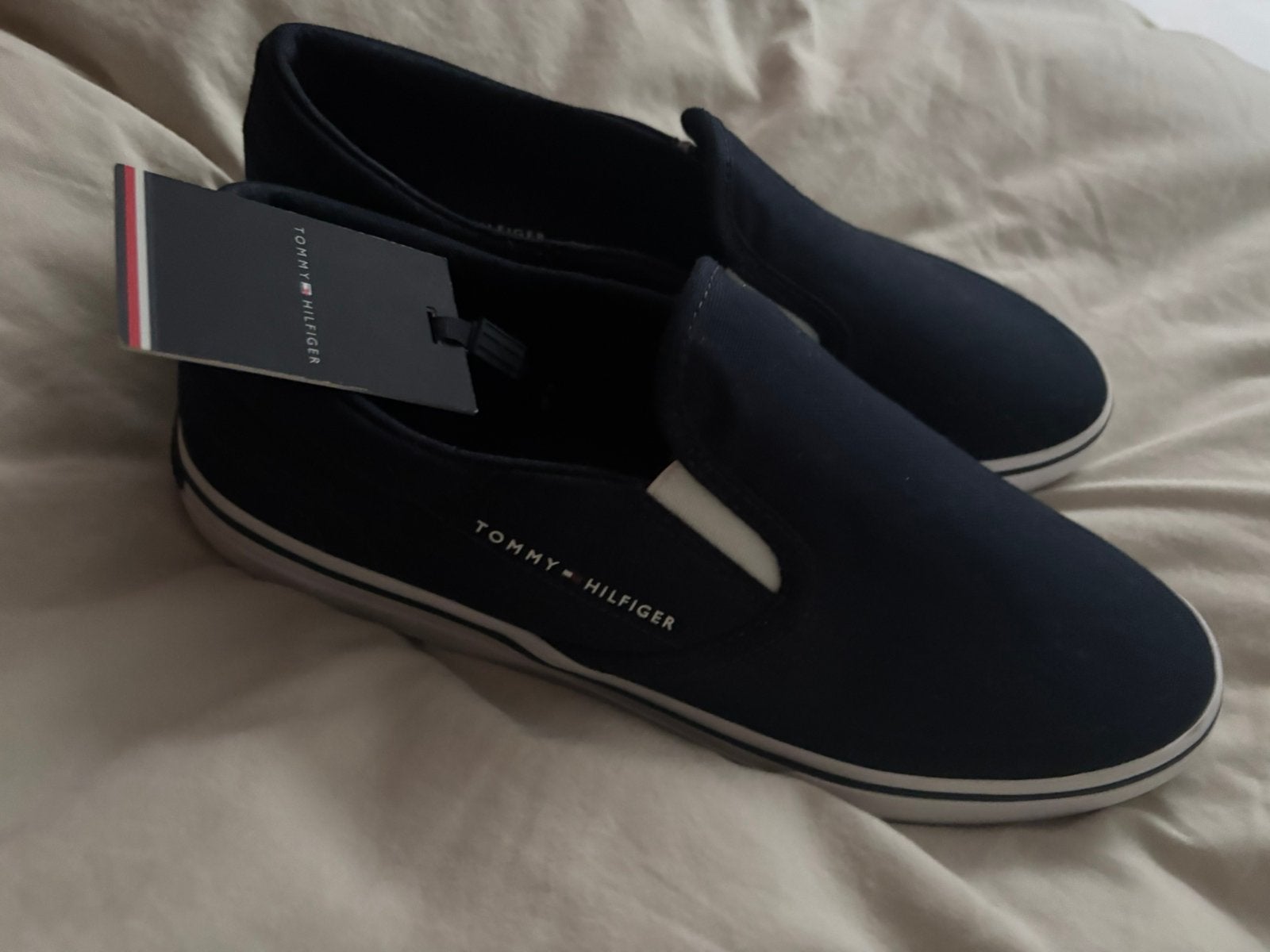 Nieuwe met prijskaartje tommy hilfigger schoenen, Ophalen of Verzenden, Nieuw