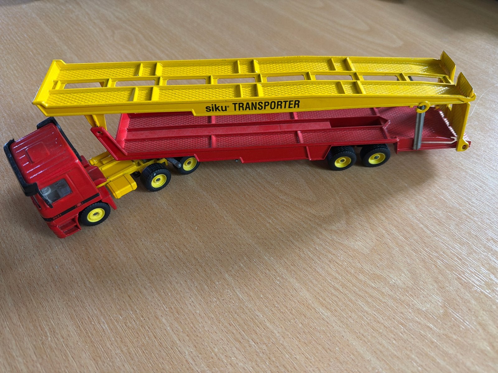 Siku Transporter vrachtwagen met oplegger 3112, Ophalen of Verzenden, Gebruikt