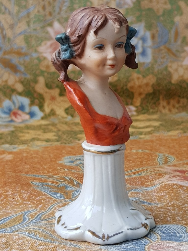Mooi antiek borstbeeldje uit Frankrijk van een meisje., Antiek en Kunst, Ophalen of Verzenden