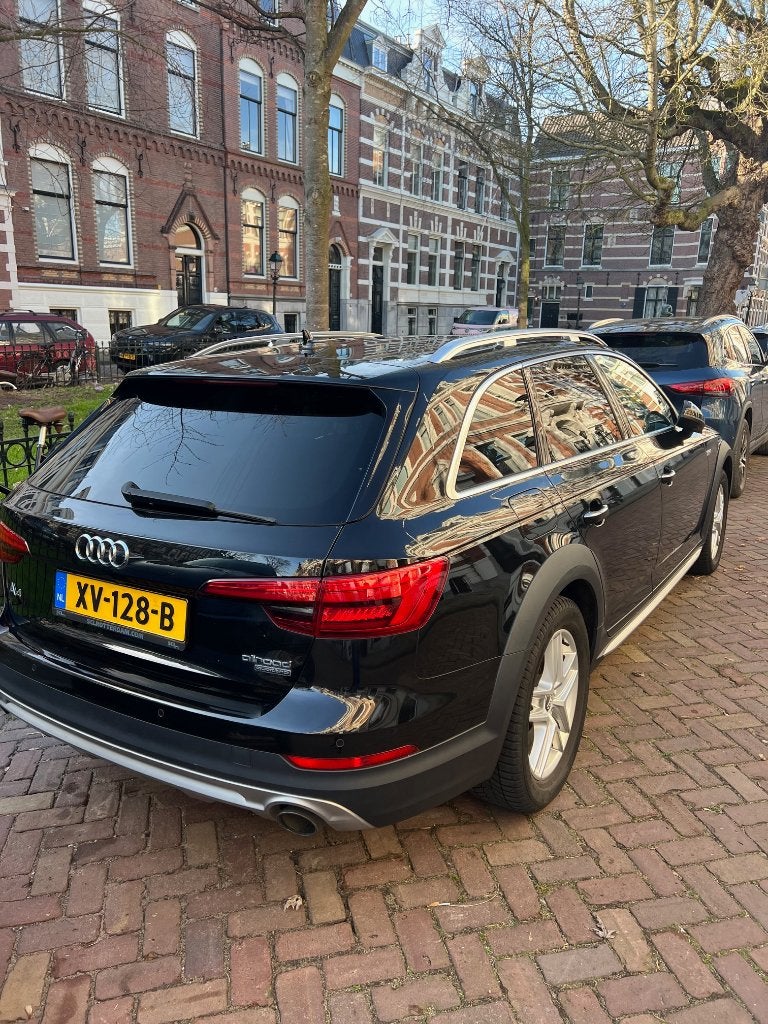 Audi A4 Allroad quatro / 1e eigenaar / auto is in topstaat!, Automaat, Zwart, 1715 kg, 1984 cc