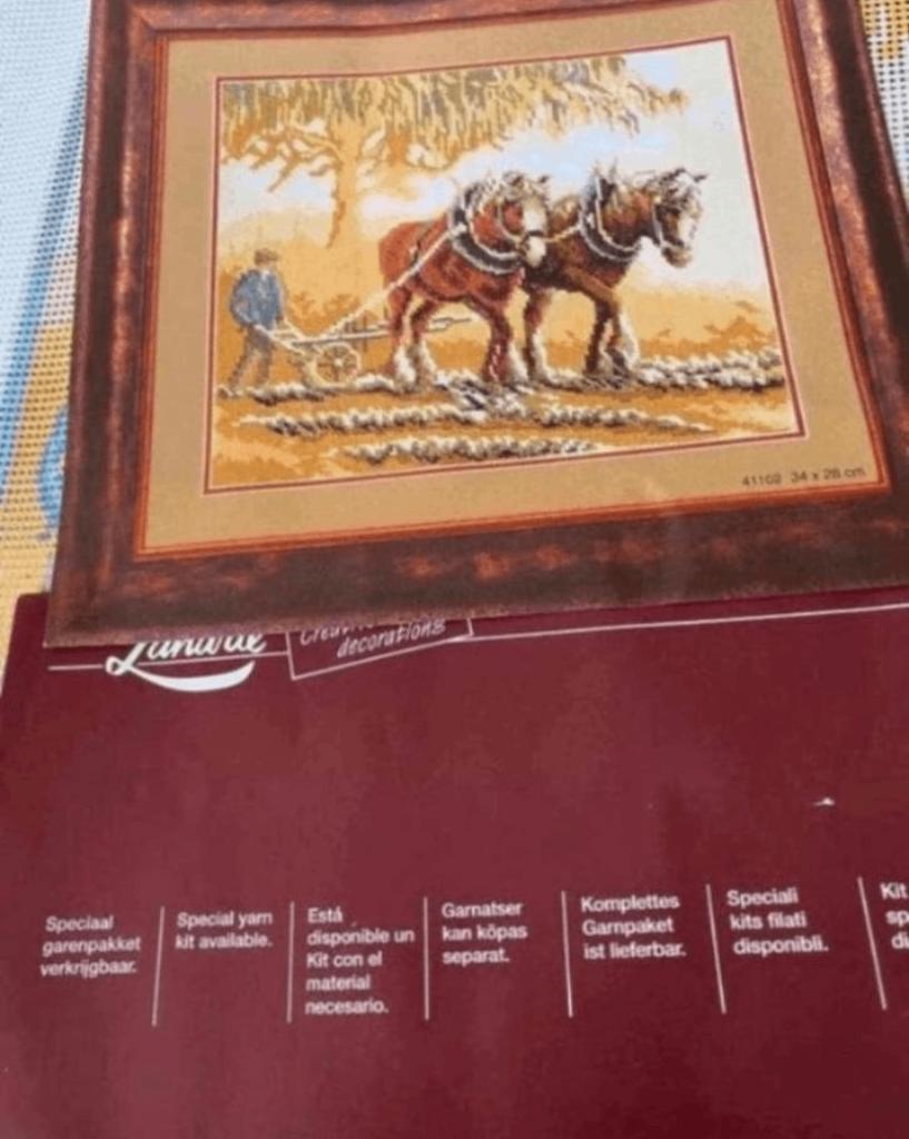 BORDUURPAKKET LANARTE PAARDEN OP AKKER, Hobby en Vrije tijd, Verzenden, Nieuw, Handborduren, Borduurpakket