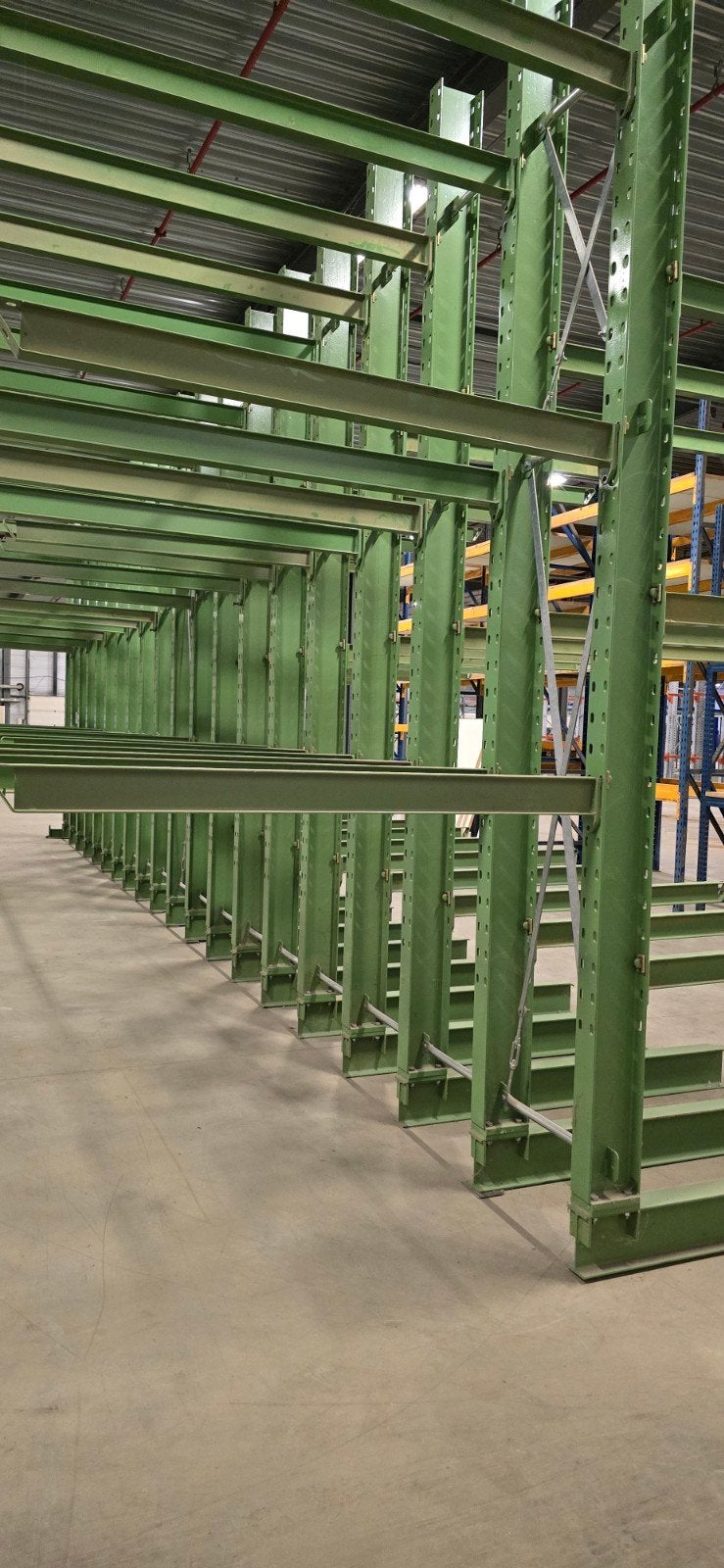 Draagarm draagarmen OHRA inhaak armen IPE120 lengte 1800mm, Ophalen, Gebruikt, IJzer