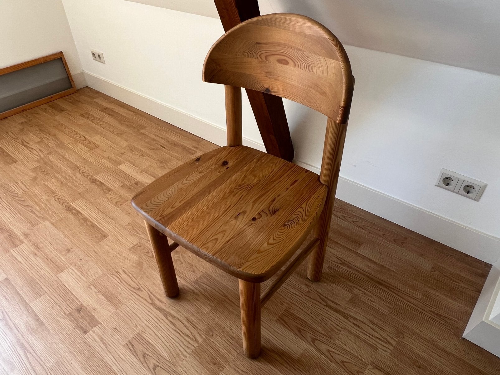 Vintage houten stoel - Gratis op te halen!, Huis en Inrichting, Stoelen, Ophalen, Gebruikt, Bruin, Eén
