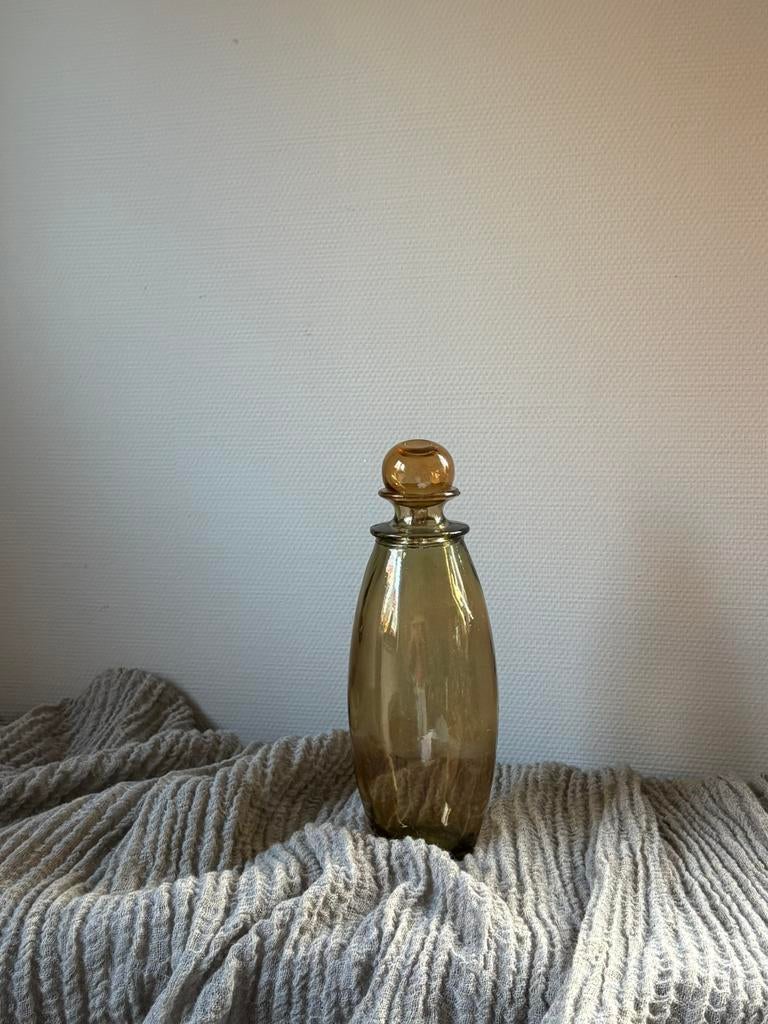 Vintage rookglazen hoge vaas met stop made in Spain h33cm, Huis en Inrichting, Overige kleuren, Ophalen of Verzenden, Minder dan 50 cm