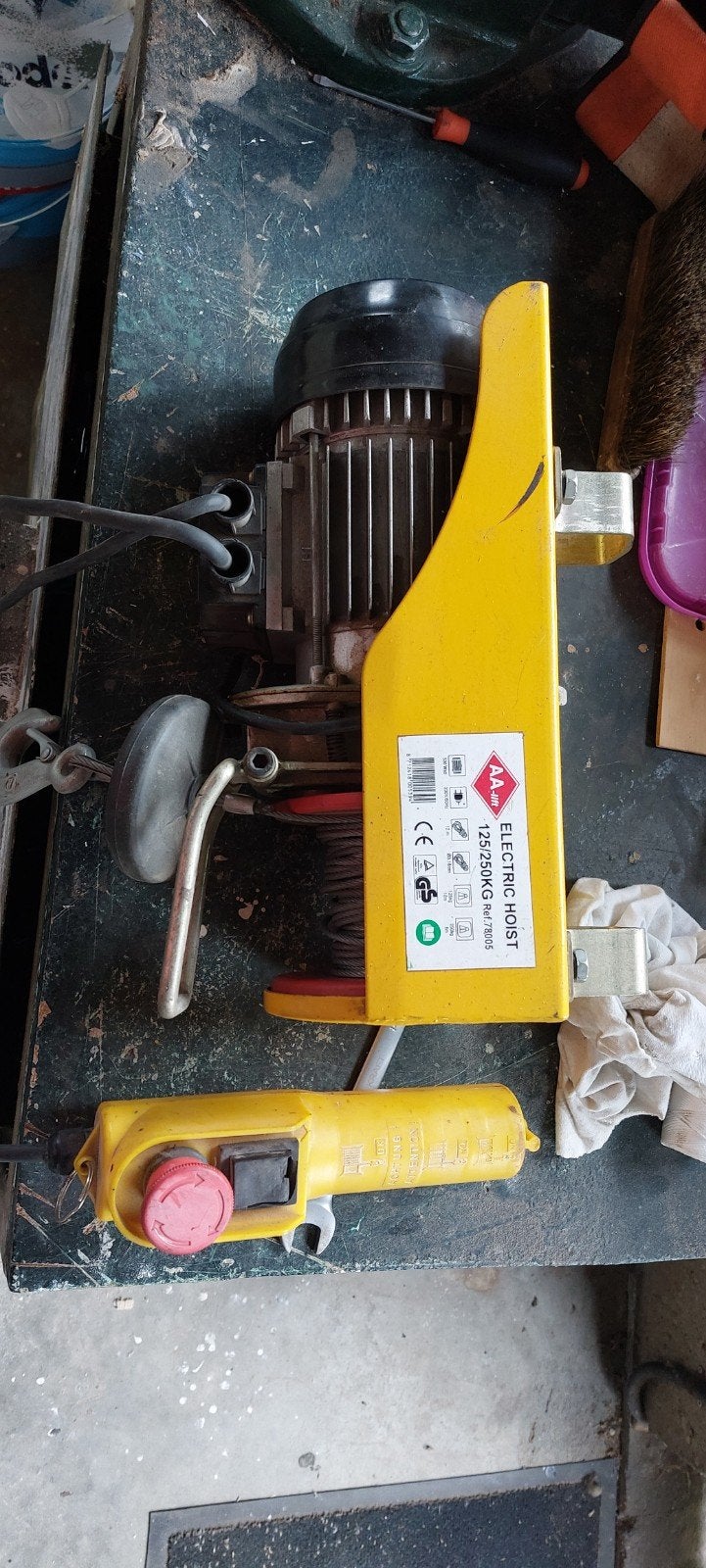 AA-lift 125/250KG elektrische takel - Zo goed als nieuw, Ophalen of Verzenden, Gebruikt, Elektrisch